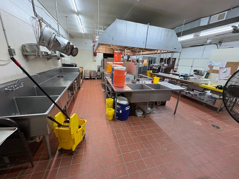 More Photos Of 89 Nolan Rd, Penfield General Retail For Sale