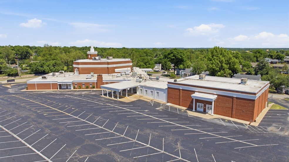 More Photos Of 7100 E 31st St, Tulsa Religious Facility For Sale