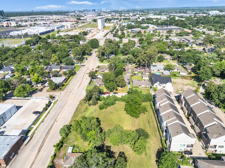 More Photos Of 1221 Conrad Sauer Dr, Houston Land For Sale