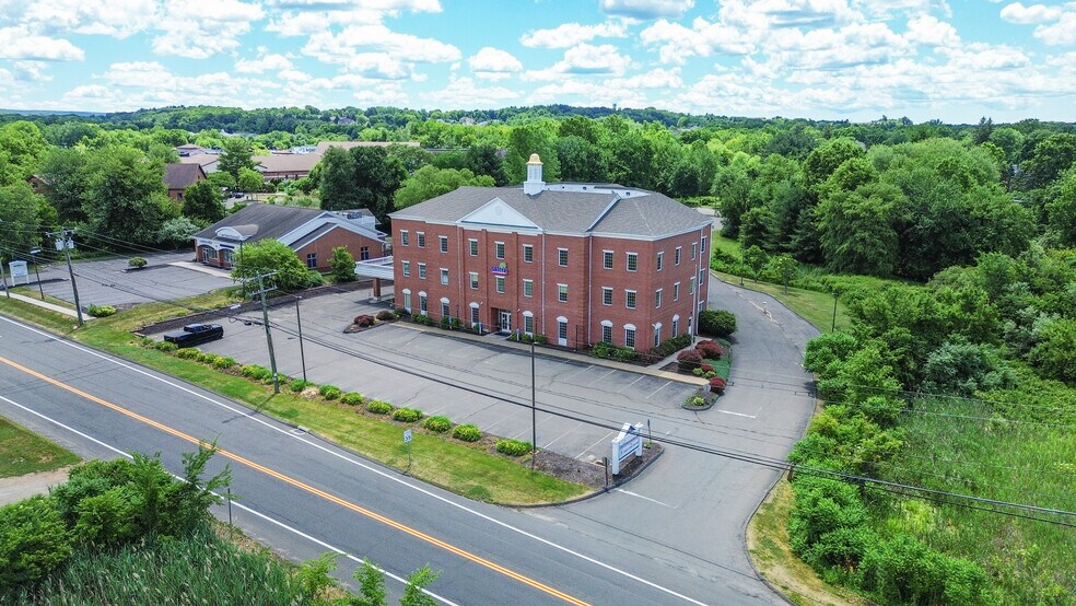 More Photos Of 1645 Ellington Rd, South Windsor Office For Lease