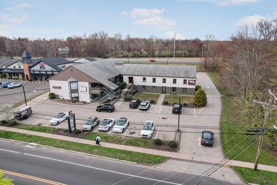 More Photos Of 36 Main St, East Hartford Storefront Retail Office For Lease