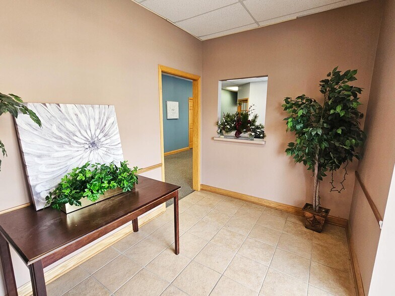 More Photos Of 11520 W 183rd St, Orland Park Medical For Sale