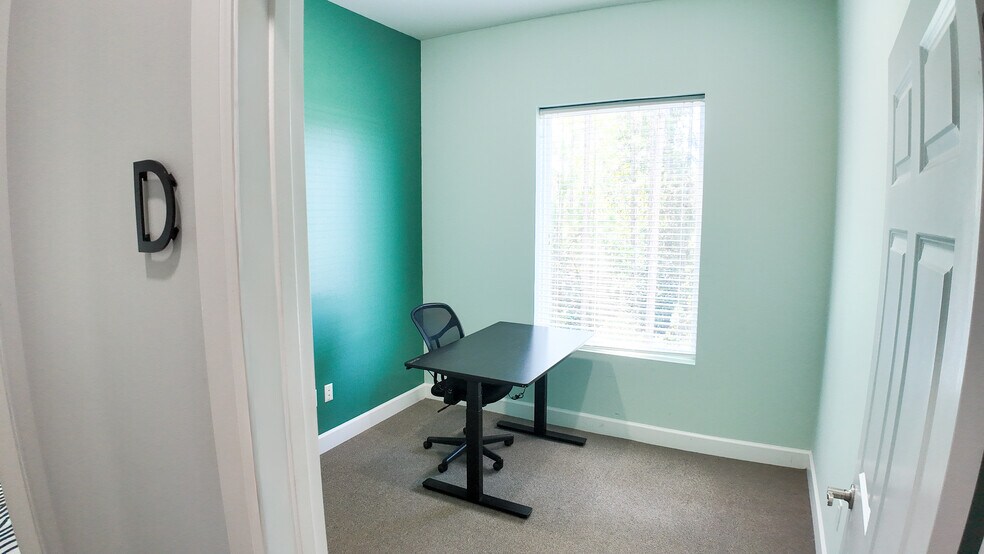 More Photos Of 327 S County Highway 393, Santa Rosa Beach Coworking Space