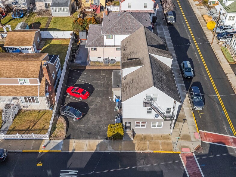 More Photos Of 781 2nd St, Secaucus Flex For Sale
