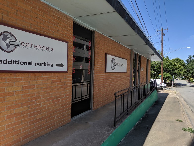 More Photos Of 2908 N Interstate 35, Austin Storefront Retail Office For Lease