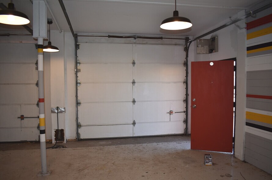 More Photos Of 2204 E 11th St, Tulsa Restaurant For Lease