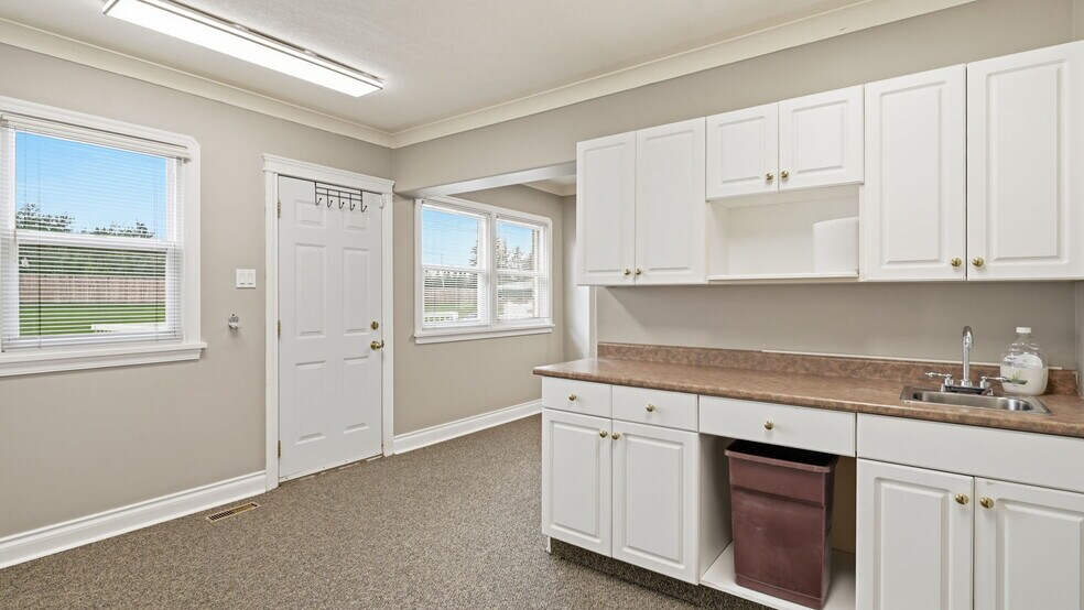 More Photos Of 191 Ordze Ave, Sherwood Park Office For Sale