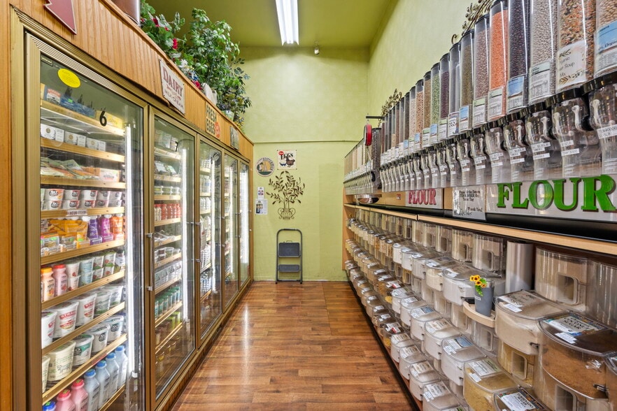 More Photos Of 12249 San Pablo Ave, Richmond Storefront For Sale
