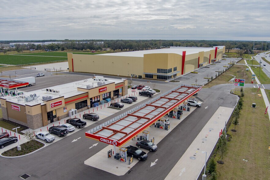 More Photos Of 3900 County Line Road, Lakeland Distribution For Lease