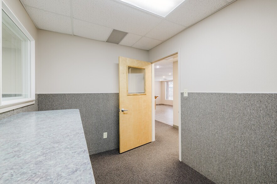 More Photos Of 1750 Manzanita Dr, Elko Office Residential For Sale