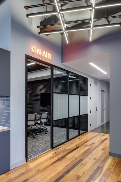 More Photos Of 702 H St NW, Washington Office For Lease