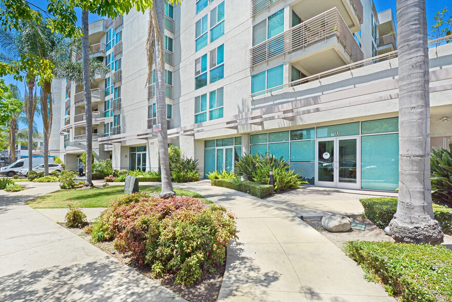 Primary Photo Of 261-269 S San Pedro St, Los Angeles Apartments For Sale