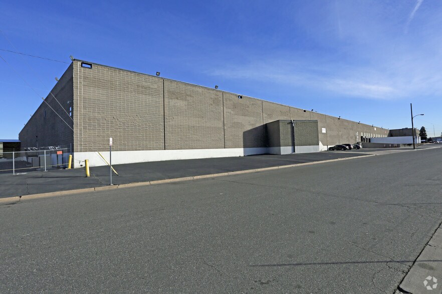 More Photos Of 13331-13333 E 37th Ave, Denver Warehouse For Lease
