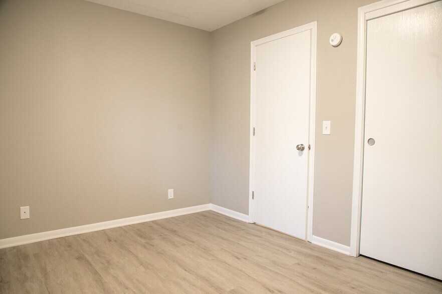 More Photos Of 4206 Frances St, Omaha Apartments For Sale