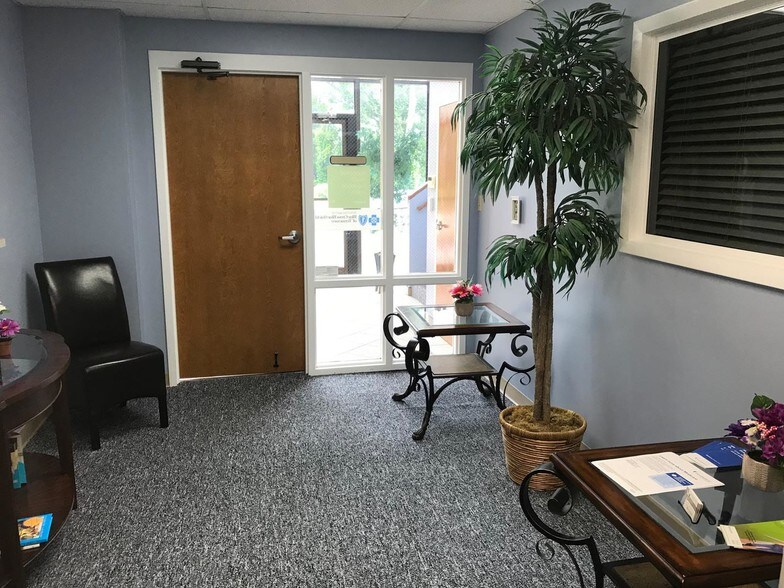 More Photos Of 6515 Clinton Hwy, Knoxville Office For Lease
