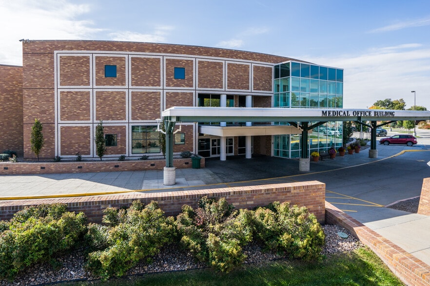 Primary Photo Of 3219 Central Ave, Kearney Medical For Lease