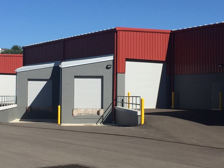 More Photos Of 102 Four Coins Drive Ext, Canonsburg Flex For Lease