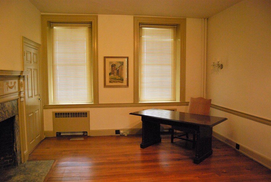 More Photos Of 120 Arrandale Blvd, Exton Office For Sale