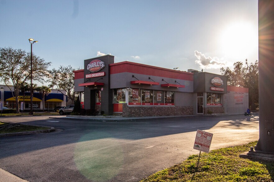 Primary Photo Of 5908 Orange Blossom Trl, Orlando Fast Food For Sale