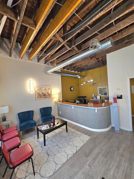 More Photos Of 1602 Cleveland Ave, Atlanta Storefront For Sale