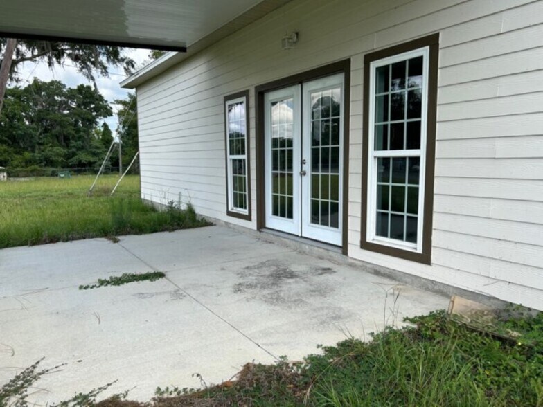 More Photos Of 370 SE Craig Ave, Lake City Office For Lease
