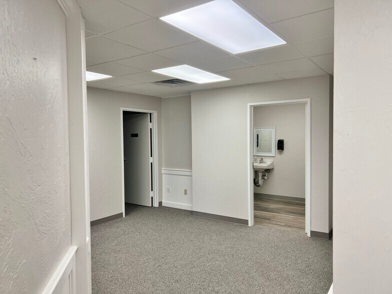 More Photos Of 6300 NW Expressway, Oklahoma City Medical For Sale