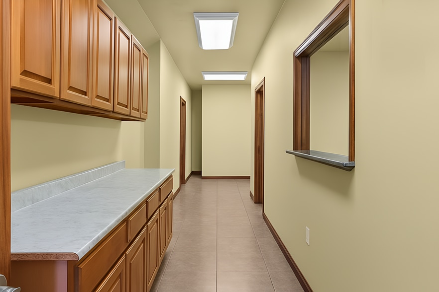 More Photos Of 4204 W Burbank Blvd, Burbank General Retail For Sale