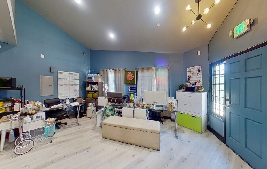 More Photos Of 10616-10622 Katella Ave, Anaheim Loft Creative Space For Sale