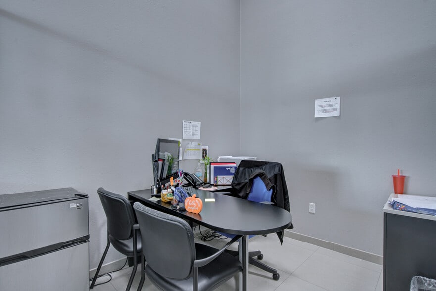 More Photos Of 2101 Central Blvd, Brownsville Auto Dealership For Sale