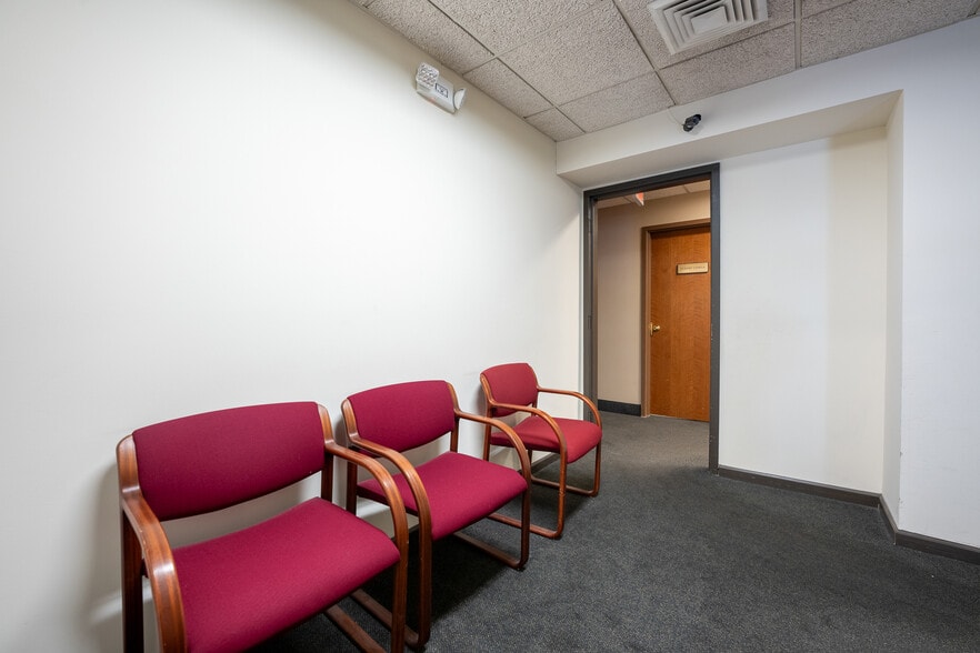 More Photos Of 425 Union St, West Springfield Office For Lease