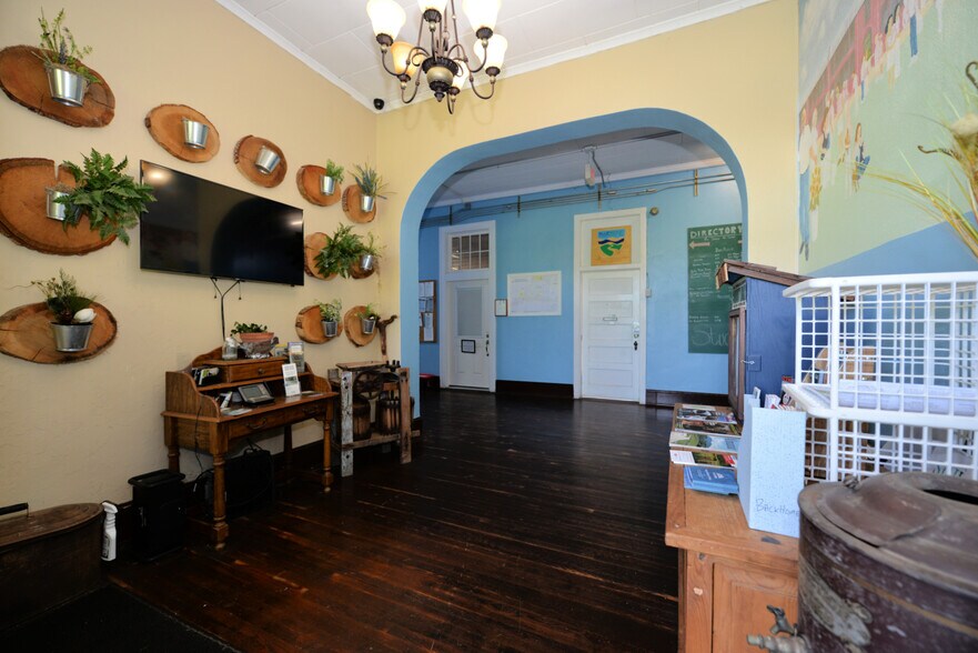 More Photos Of 156 School Rd, Mill Spring Office For Lease