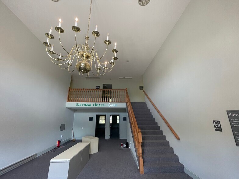 More Photos Of 11377 Robinwood Dr, Hagerstown Office For Lease