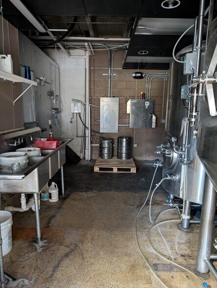 More Photos Of 4716-4736 Wilmington Pike, Dayton Storefront Retail Office For Lease