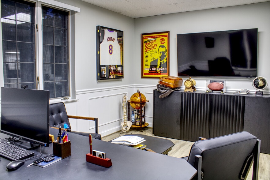 More Photos Of 10521 Judicial Dr, Fairfax Medical For Sale