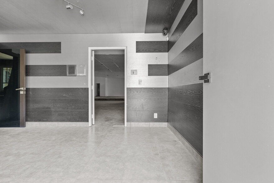 More Photos Of 1130 N Maclay Ave, San Fernando Warehouse For Lease