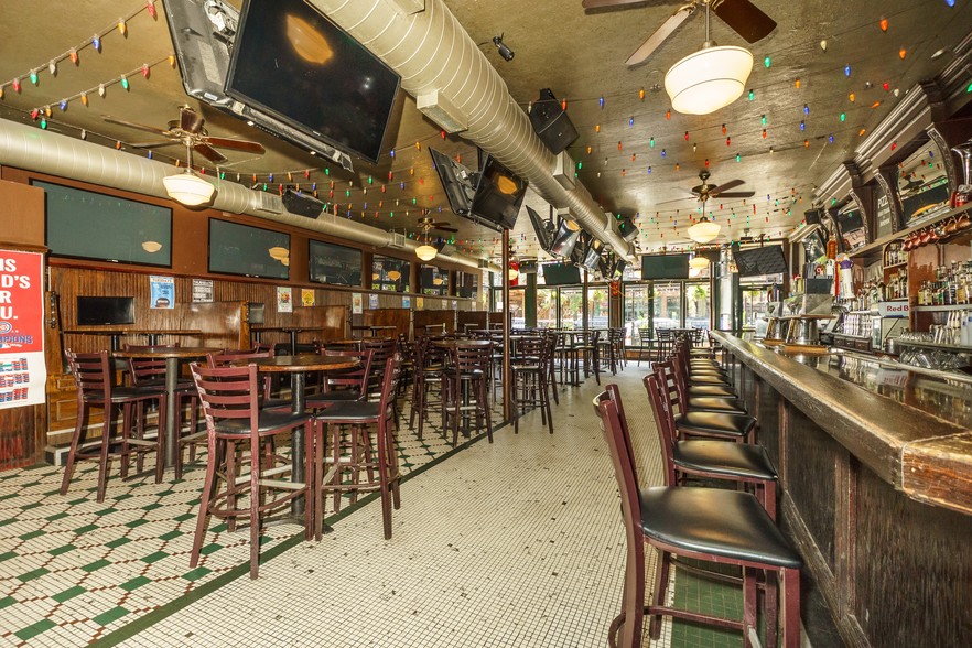 More Photos Of 948-952 W Webster Ave, Chicago Storefront Retail Residential For Lease