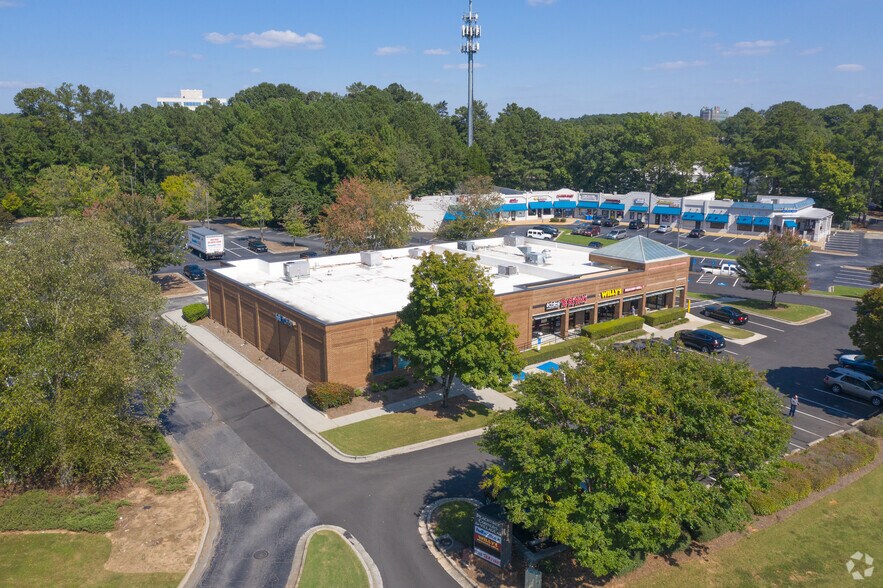 More Photos Of 3384 Holcomb Bridge Rd, Peachtree Corners Freestanding For Lease