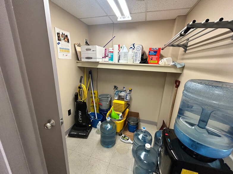 More Photos Of 33 N Brown St, Lewistown Storefront Retail Office For Sale