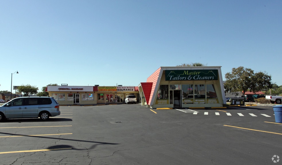 More Photos Of 4120 Cleveland Ave, Fort Myers General Retail For Sale