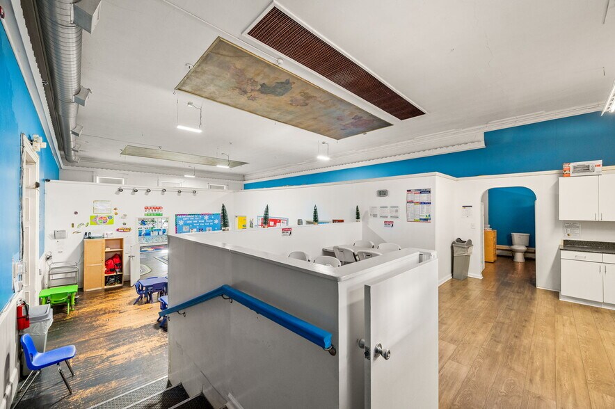 More Photos Of , Philadelphia Unknown For Sale