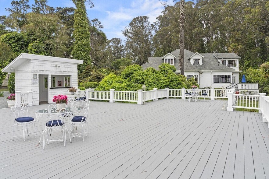 More Photos Of 620 El Salto Dr, Capitola Hospitality For Sale