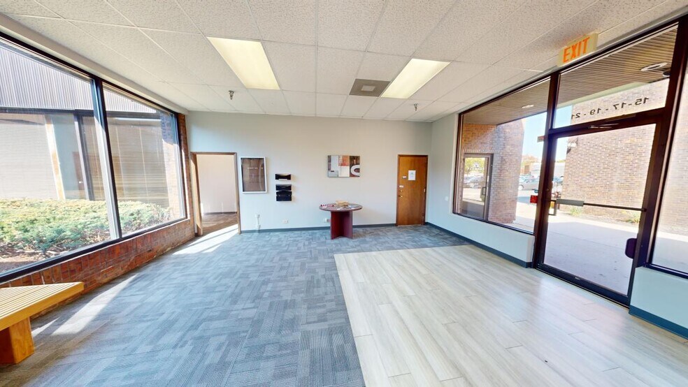 More Photos Of 11-47 E Northwest Hwy, Palatine Unknown For Lease