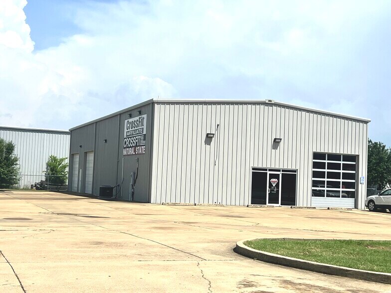 Primary Photo Of 3104 Prosperity Dr, Jonesboro Flex For Sale