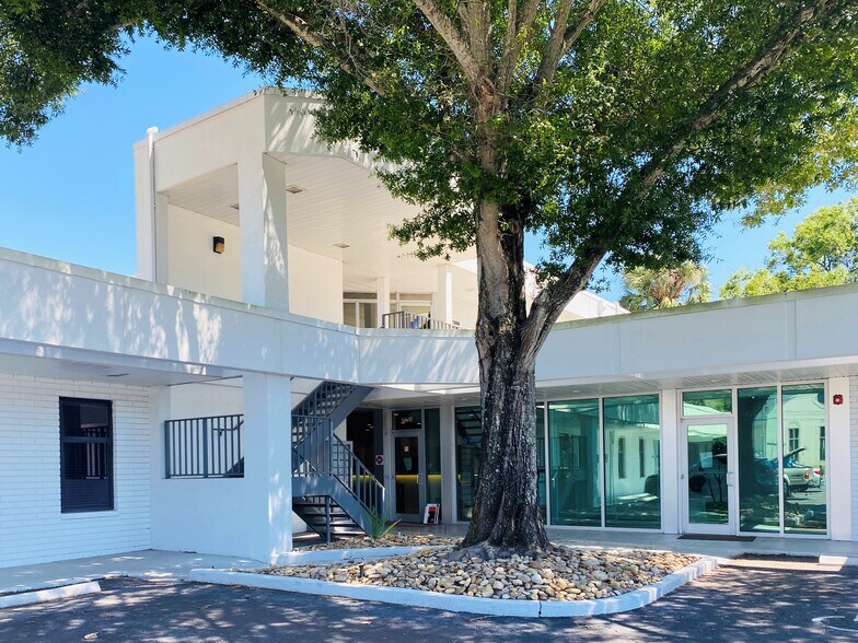 More Photos Of 4302 Henderson Blvd, Tampa Medical For Lease