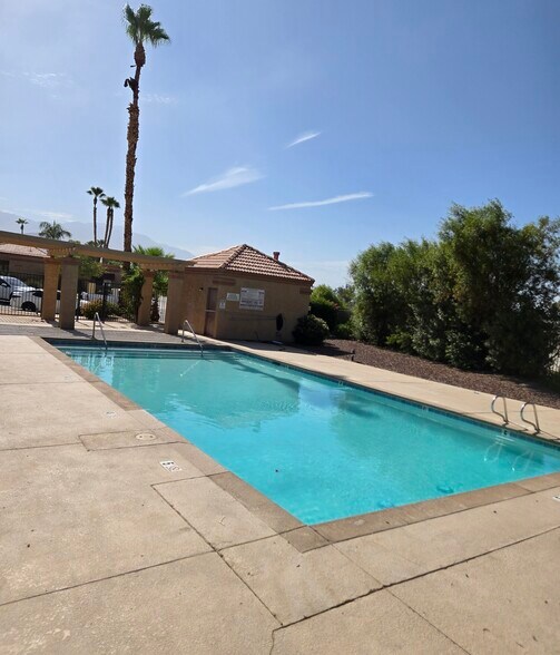More Photos Of 42995 Park Pl, Palm Desert Apartments For Sale
