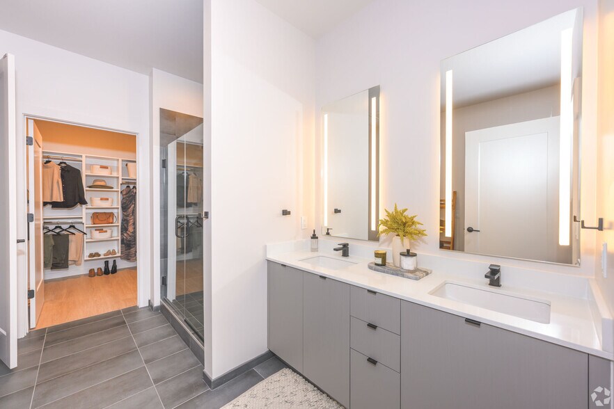 More Photos Of 3030 S Potomac Ave, Arlington Multifamily For Sale