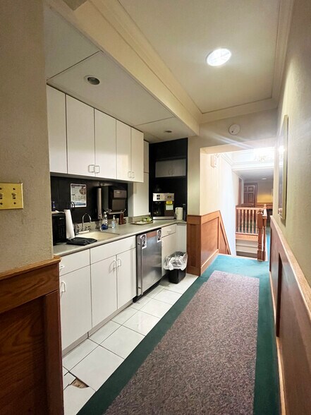 More Photos Of 210 S Centre St, Pottsville Loft Creative Space For Sale