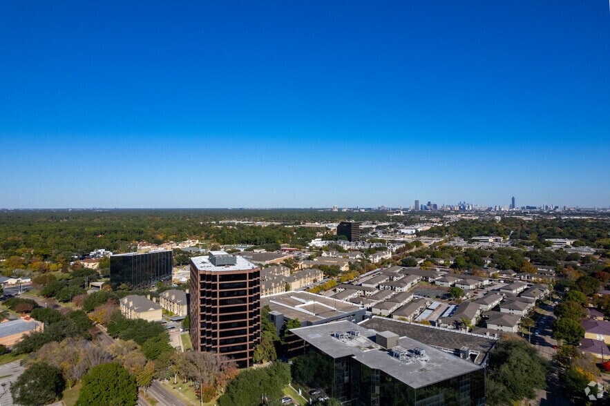More Photos Of 2925 Briarpark Dr, Houston Office For Sale