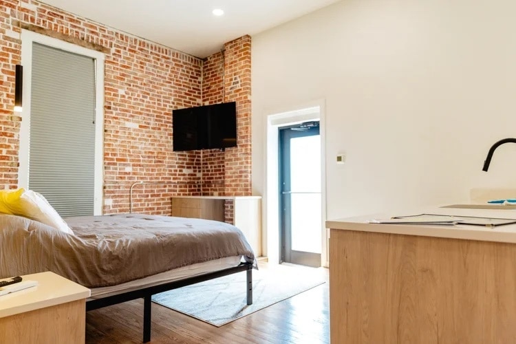 More Photos Of 111 N Lincoln Ave, Hastings Hotel For Sale