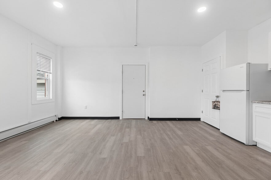 More Photos Of 648-658 Park St, Hartford Apartments For Sale